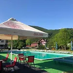 アパートホテル приватна європа ソロチャイン