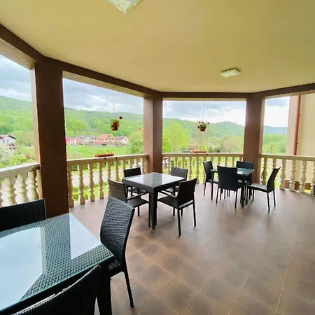 приватна європа Aparthotel Solotschyn