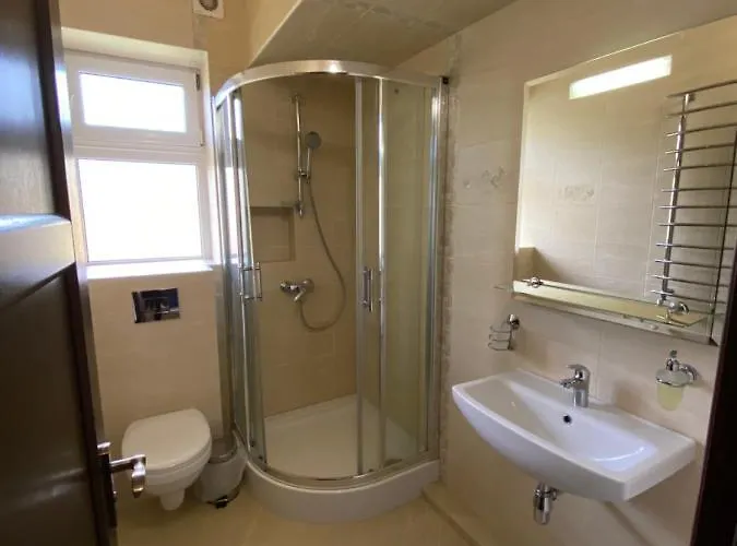 Apart Otel приватна європа Solochin